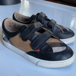 Kids Burberry Velcro sneakers size 1